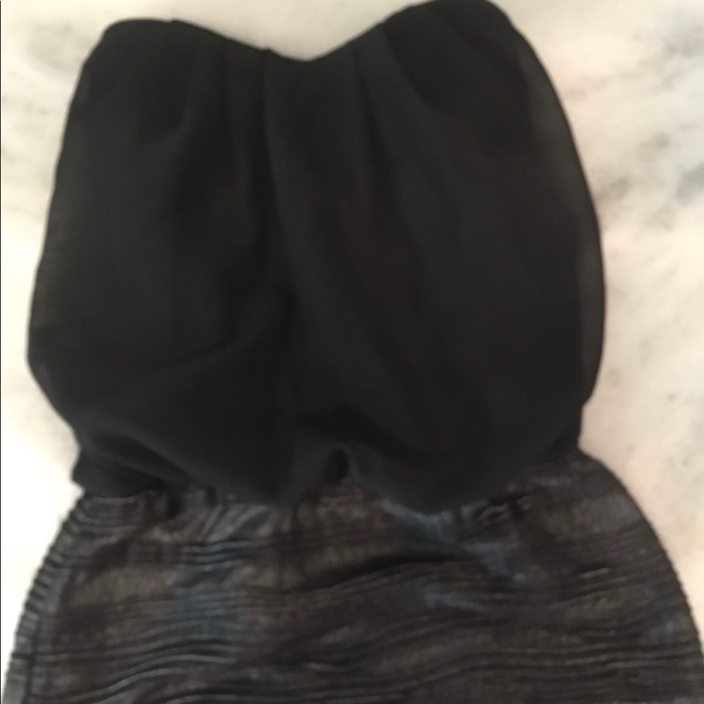 Very Cute Black & Metallic Party Dress - Size XS